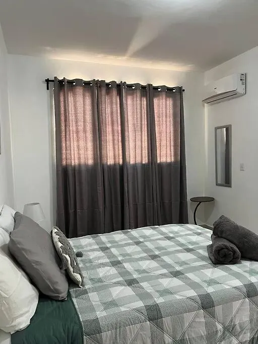 Cozy Apartment In The Heart Of Santiago サンティアゴ・デ・ロス・カバリェロス